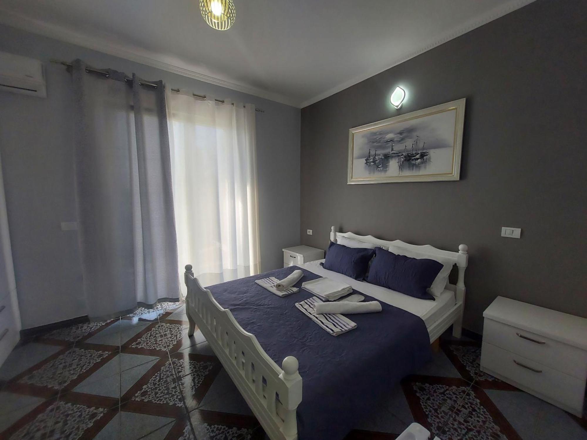Hotel Fama Shkallnur Exterior photo